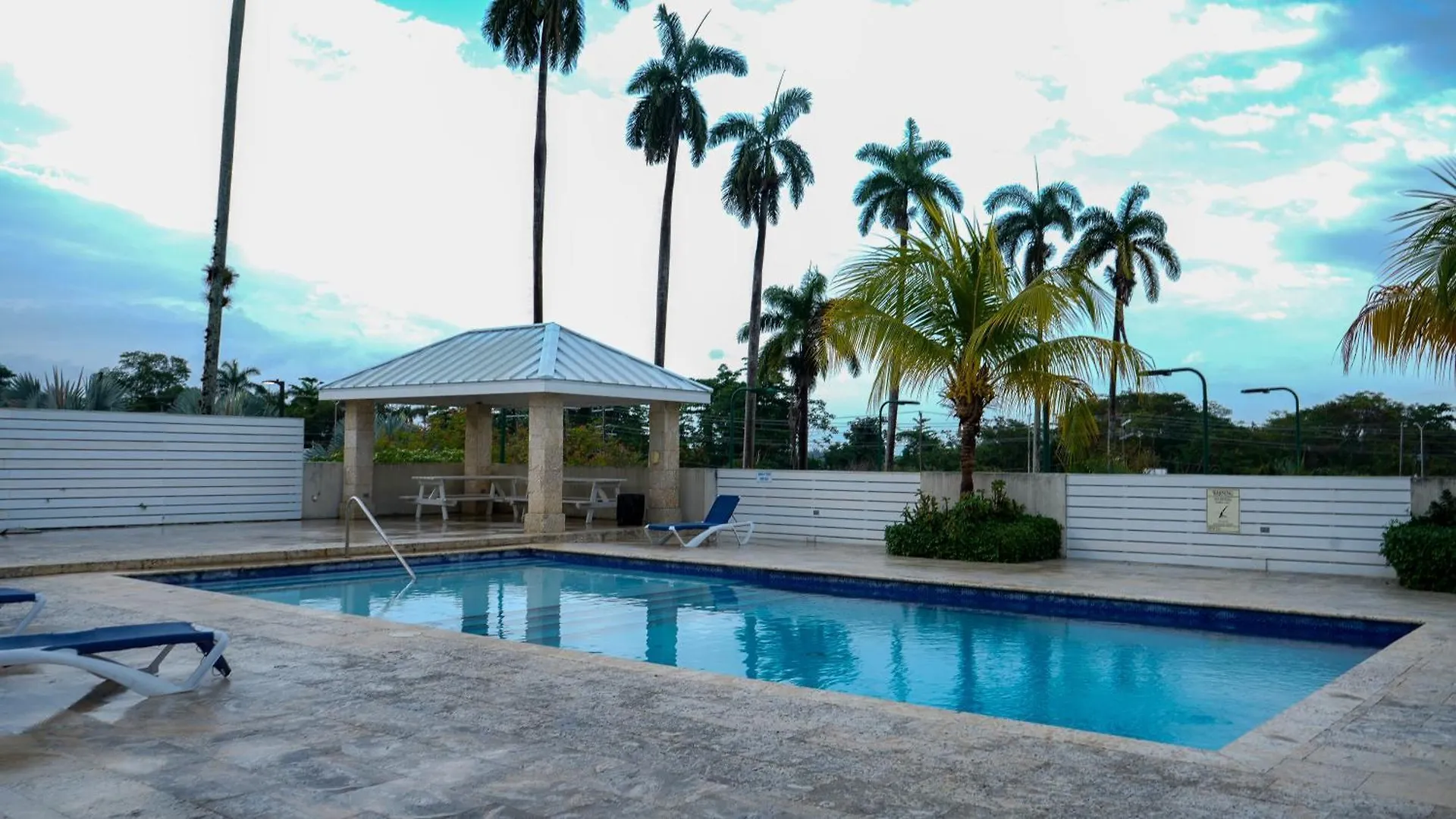Life Of Montego Bay Apartment